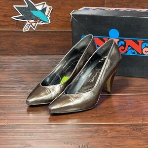 Nina Shiny Black Heels